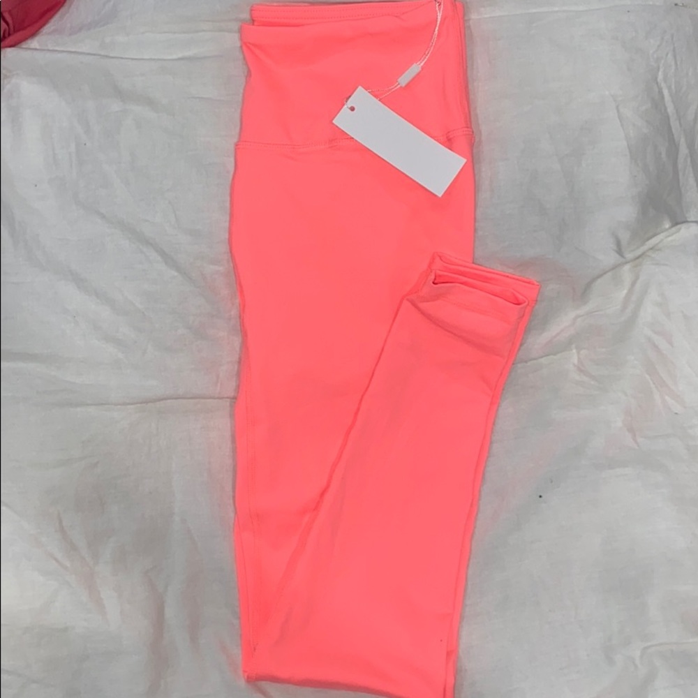 Tammy Hembrow “Saski” leggings